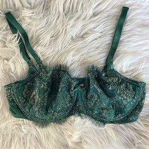 Victoria’s Secret • Dream Angels a wicked Unlined Bra